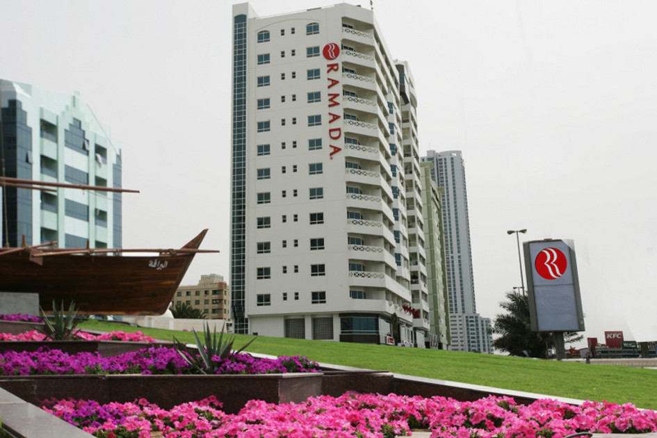 Ramada by Wyndham 1 (2)