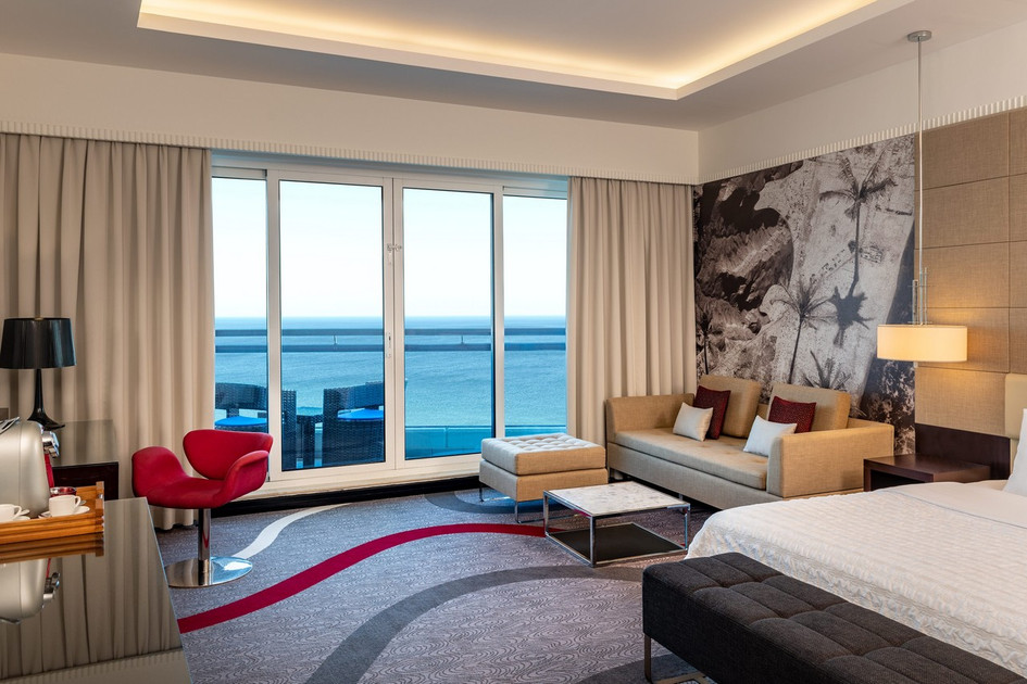 Le Méridien Al Aqah Beach Resort