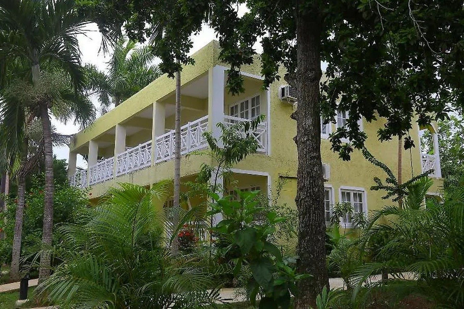 Merrils Beach Resort III