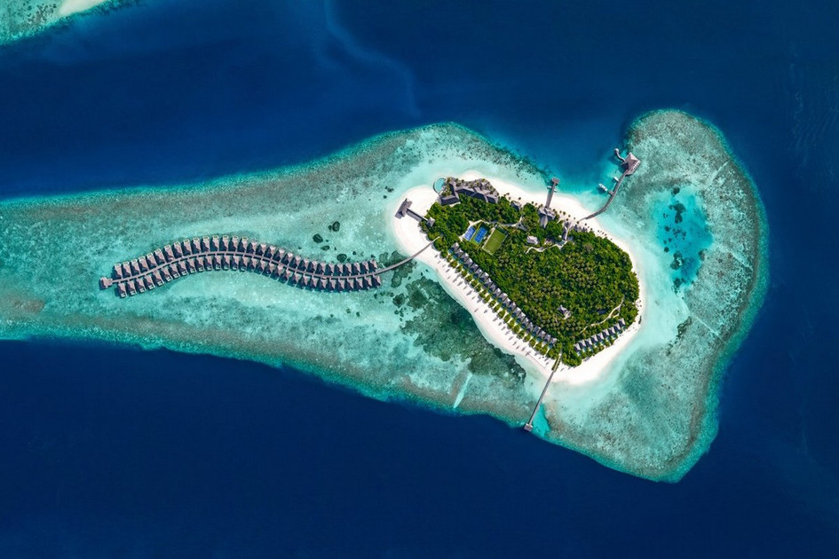 Hurawalhi Island Resort