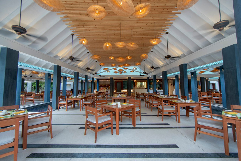 Furaveri Island Resort & Spa