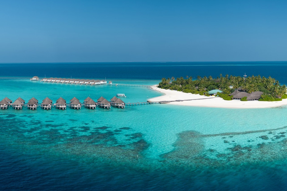 Angaga Island Resort