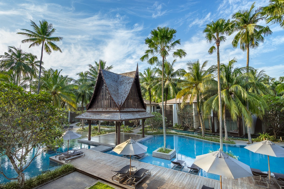 Twinpalms Surin Phuket Resort